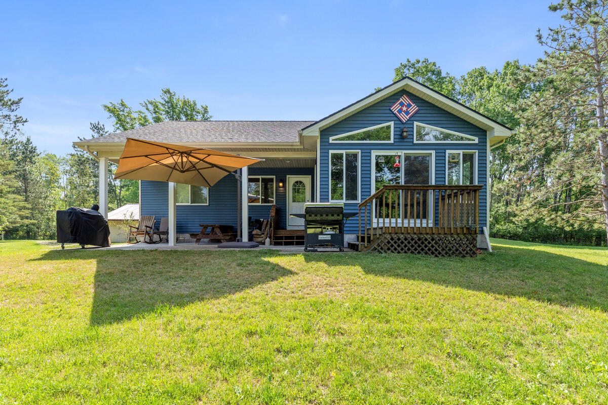 9622 River Bend Drive Property Photo 1