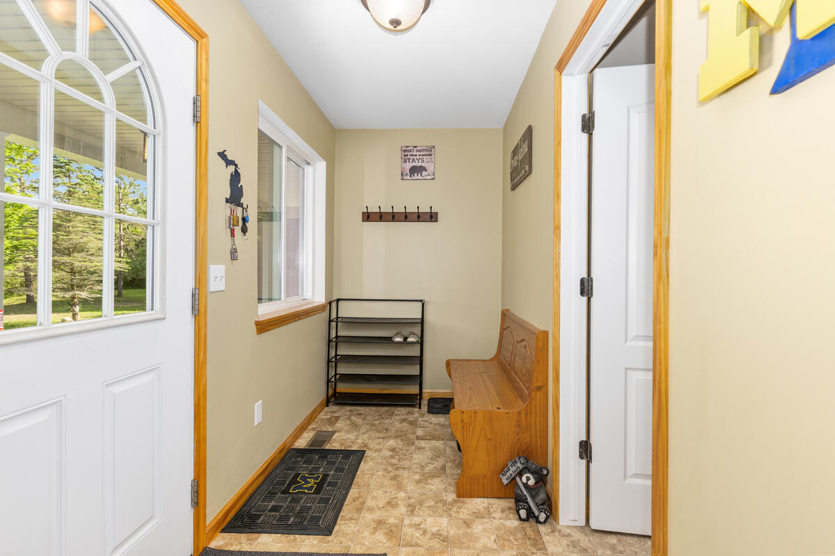 9622 River Bend Drive Property Photo 4