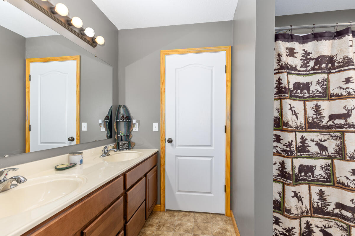9622 River Bend Drive Property Photo 13
