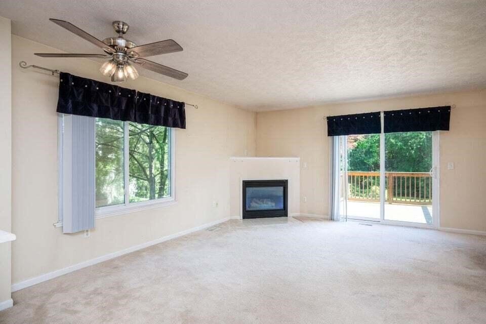 970 Ada Place Drive Property Photo 5