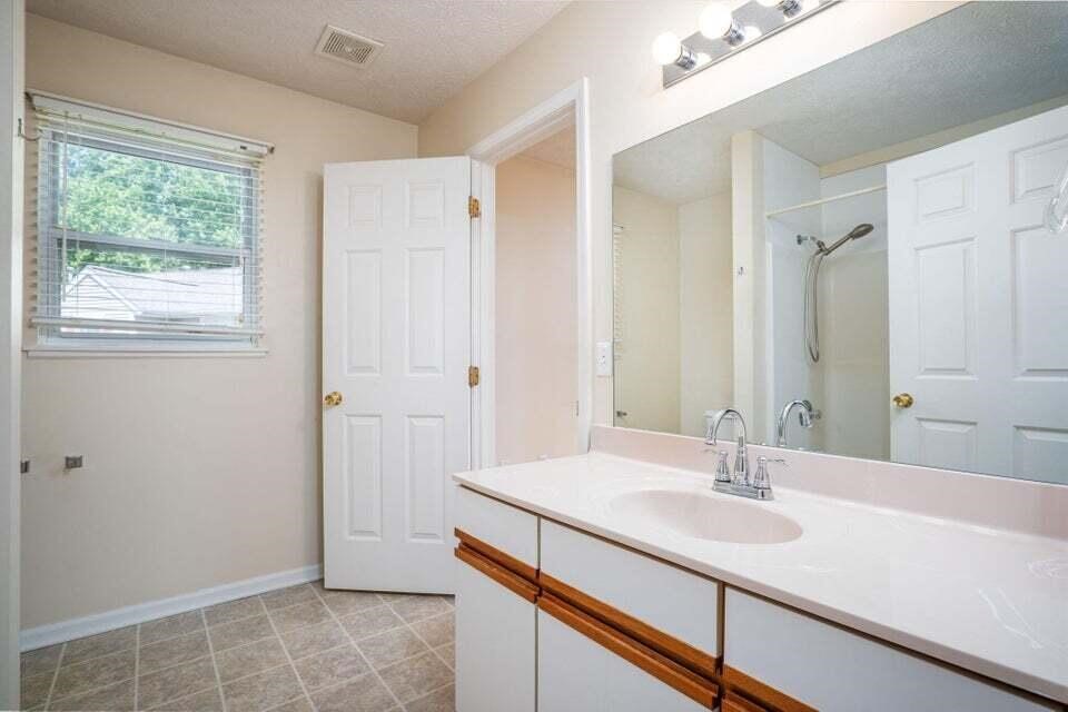 970 Ada Place Drive Property Photo 15