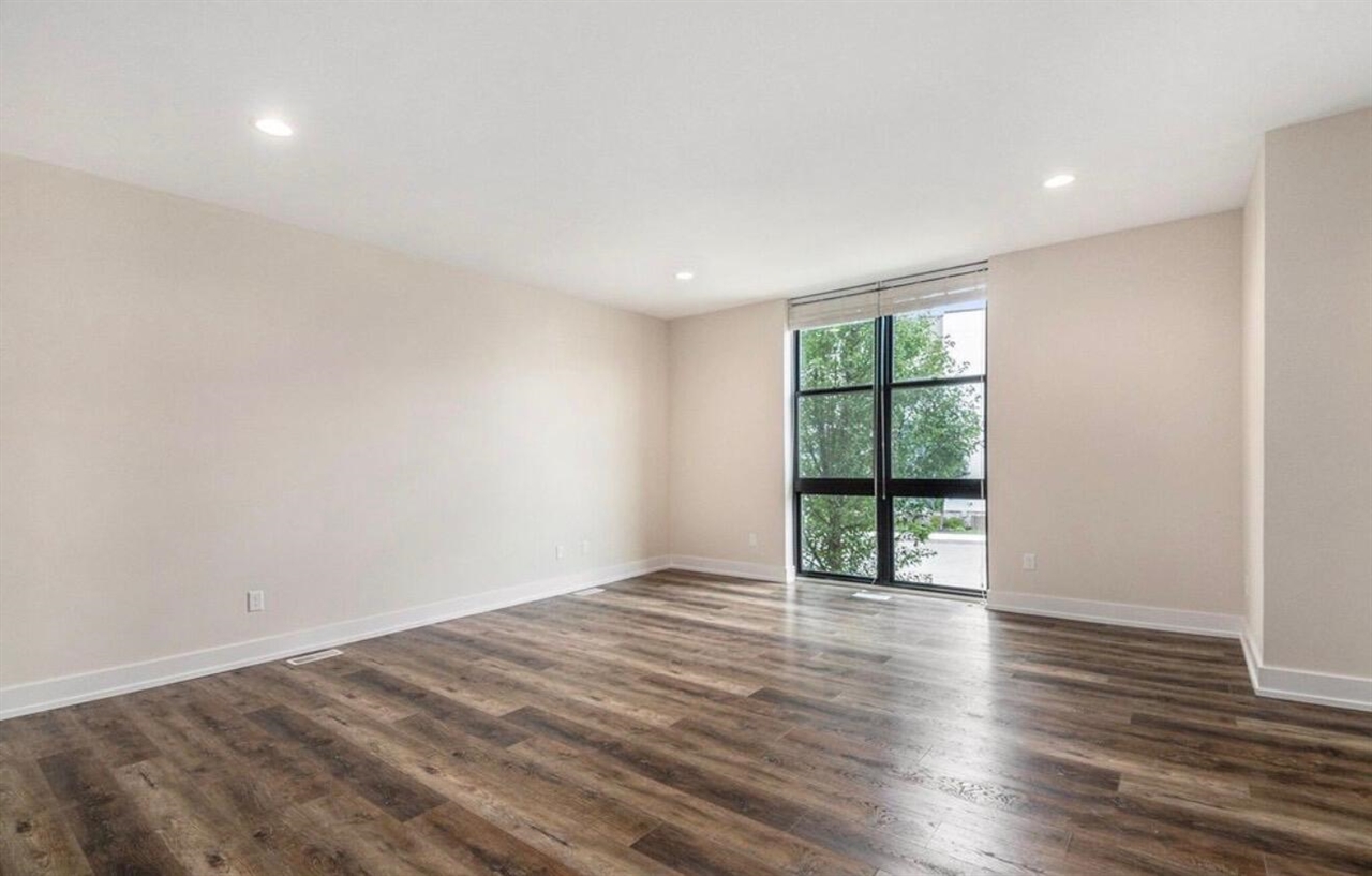6028 Port View Drive Property Photo 4