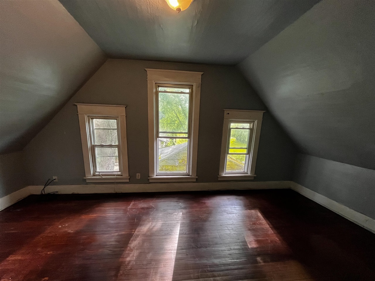 774 Lavette Avenue Property Photo 7
