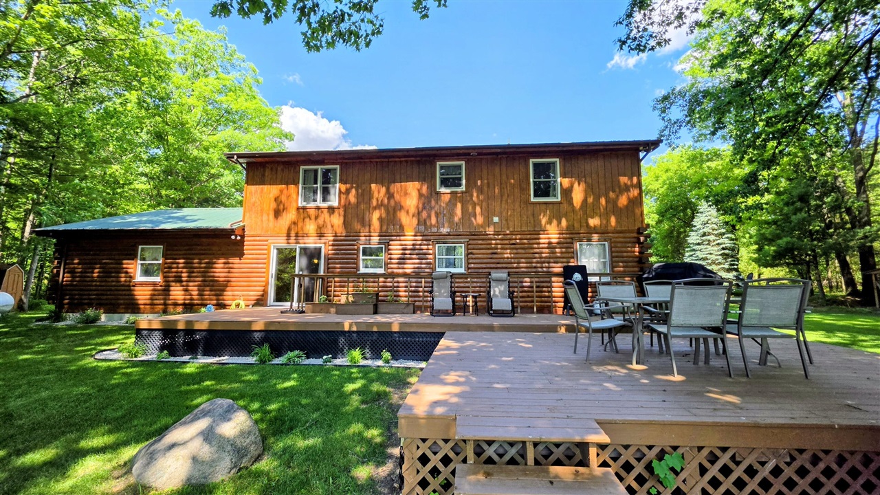 18885 14 Mile Road Property Photo 4