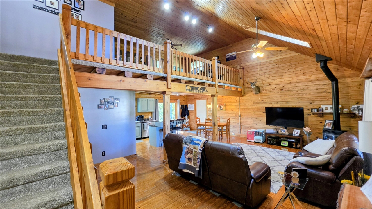 18885 14 Mile Road Property Photo 10