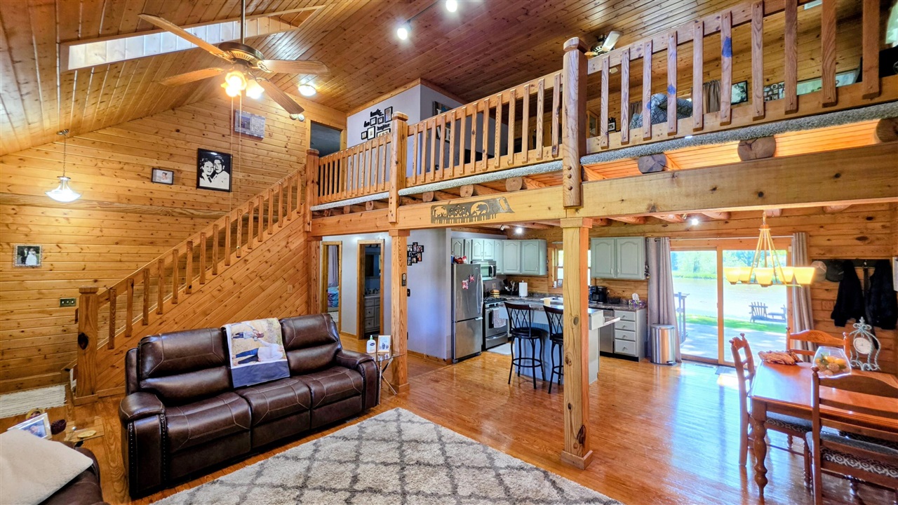 18885 14 Mile Road Property Photo 12