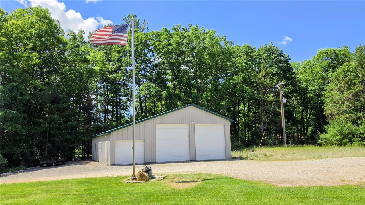 18885 14 Mile Road Property Photo 15