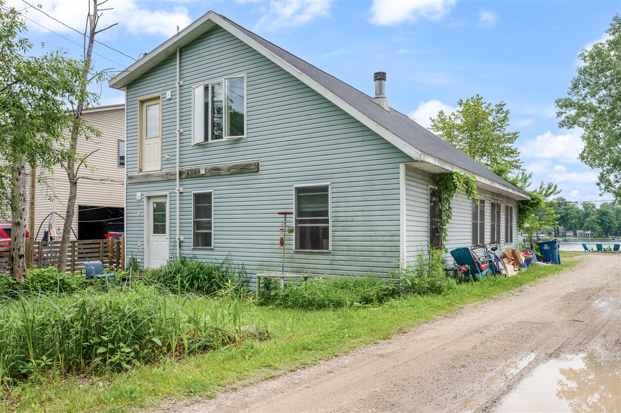 4707 N White Property Photo 6