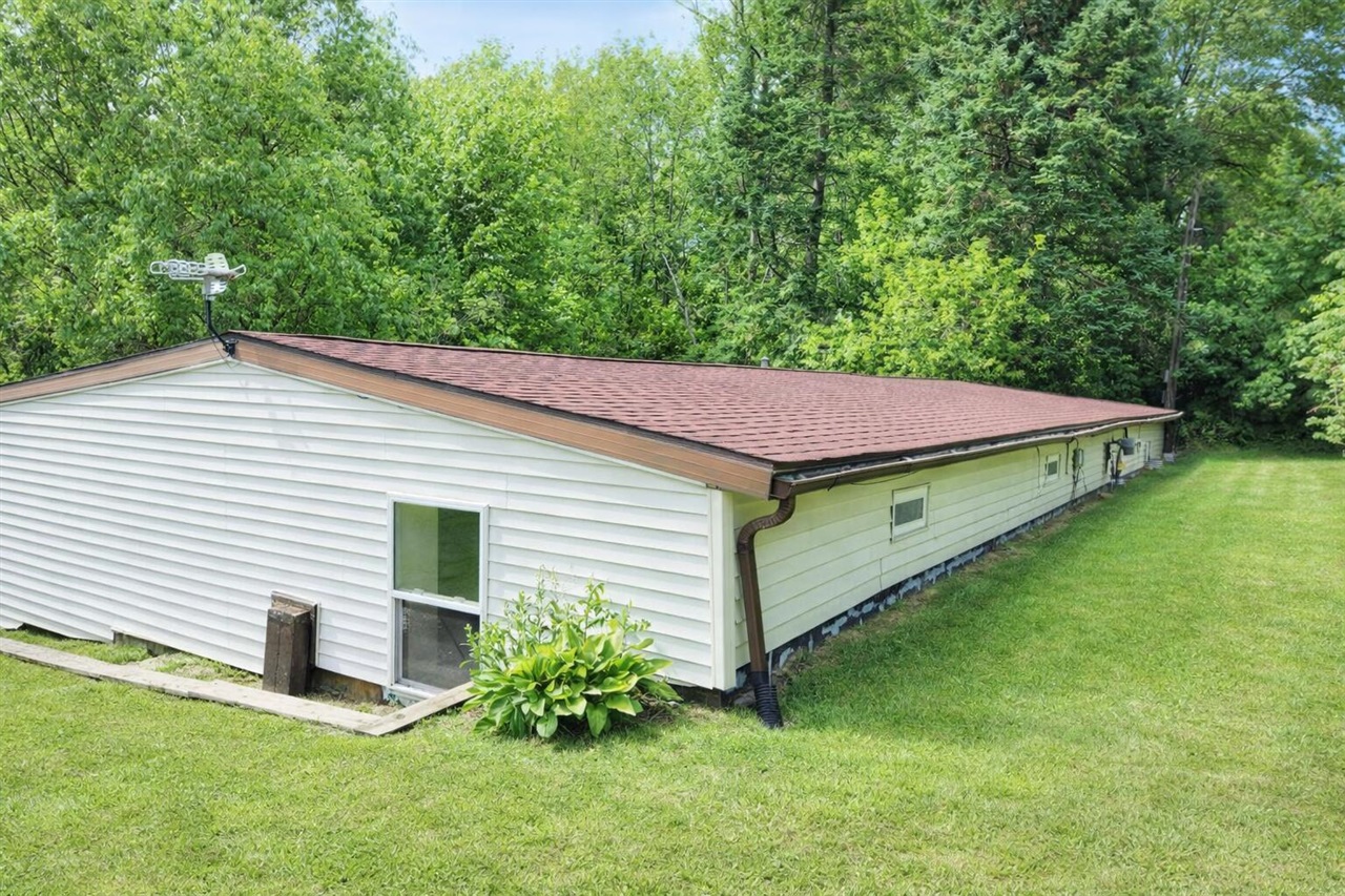 3640 Saint Luke Drive Property Photo 10