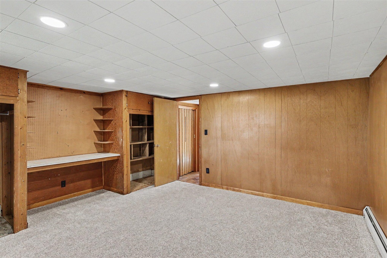 6923 Young Road Property Photo 15