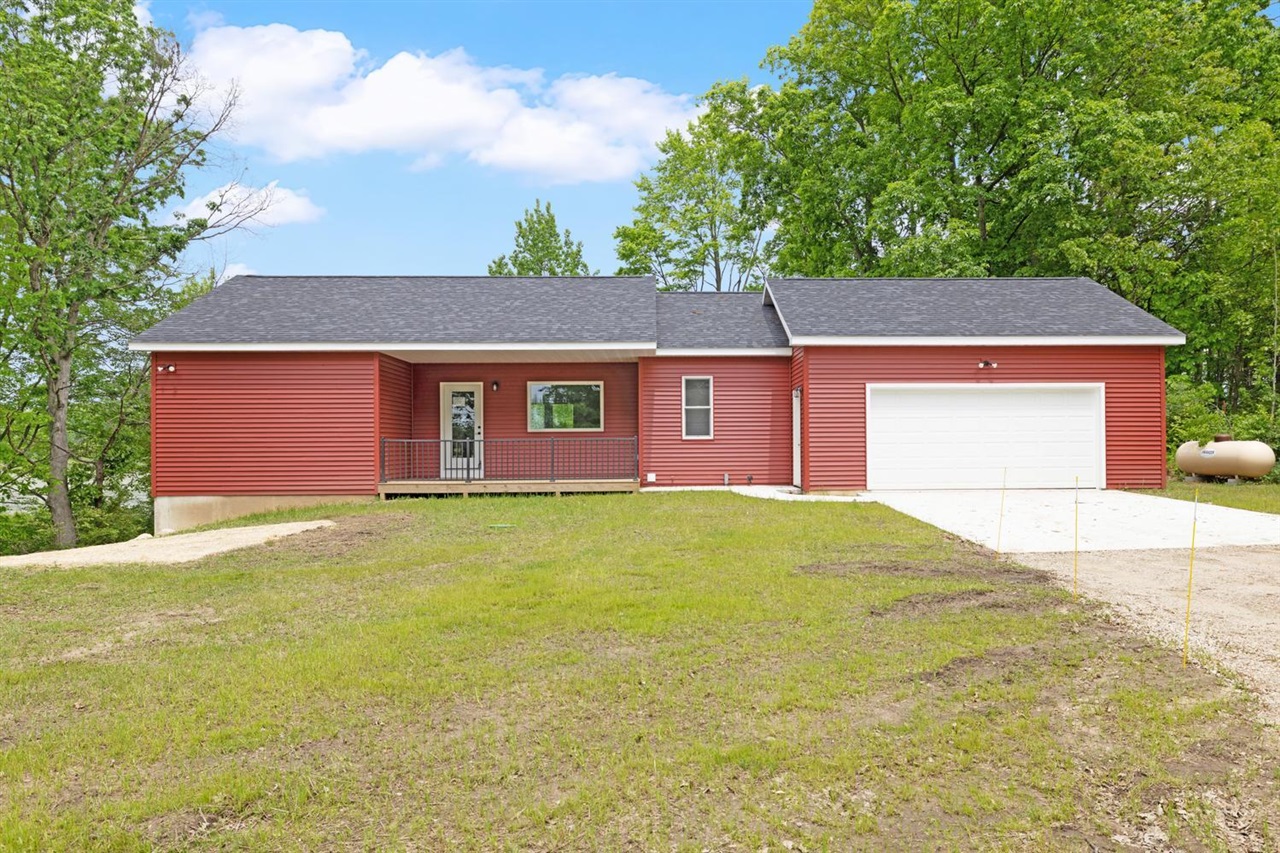 11582 M 60 Property Photo 4