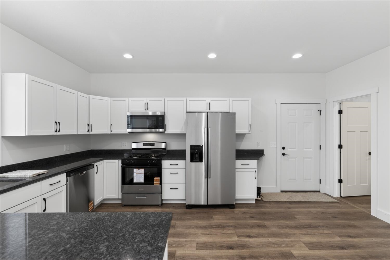 11582 M 60 Property Photo 10