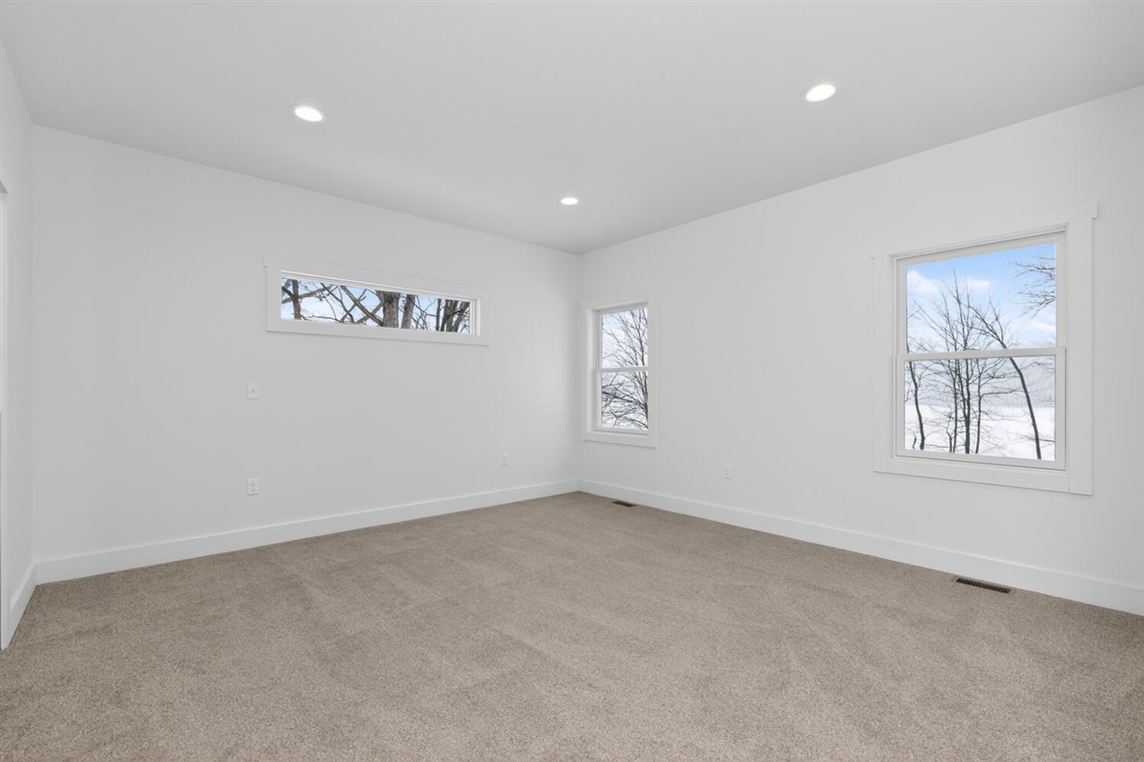 11582 M 60 Property Photo 16