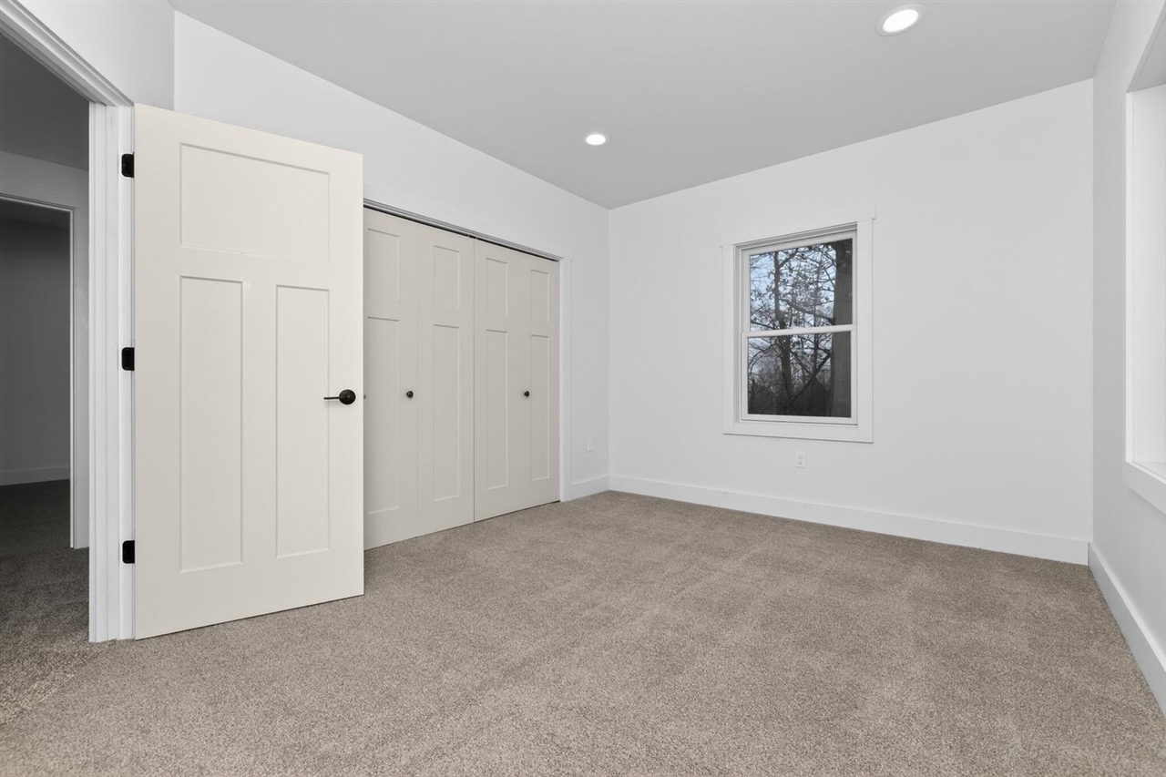 11582 M 60 Property Photo 24
