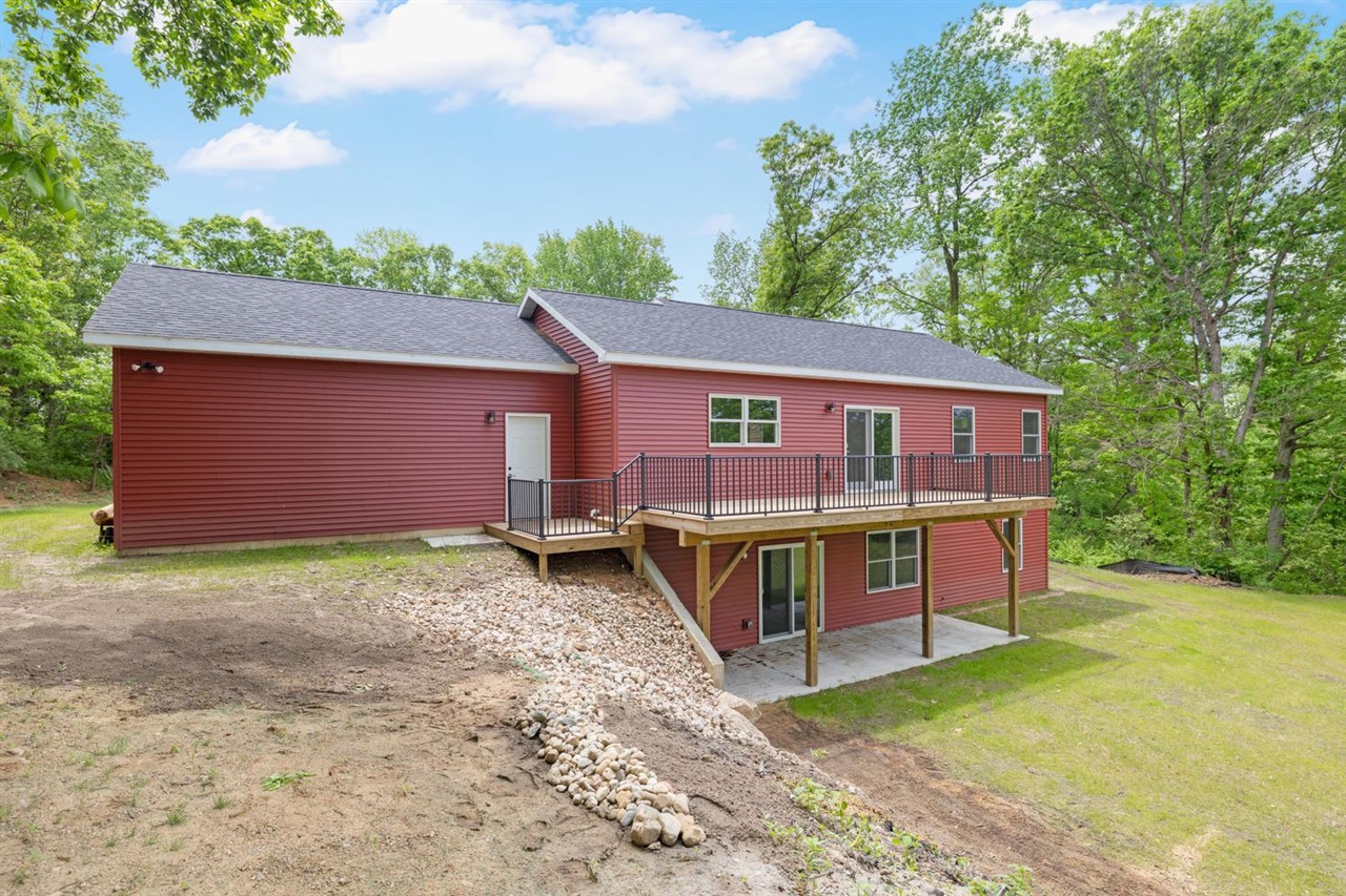 11582 M 60 Property Photo 34