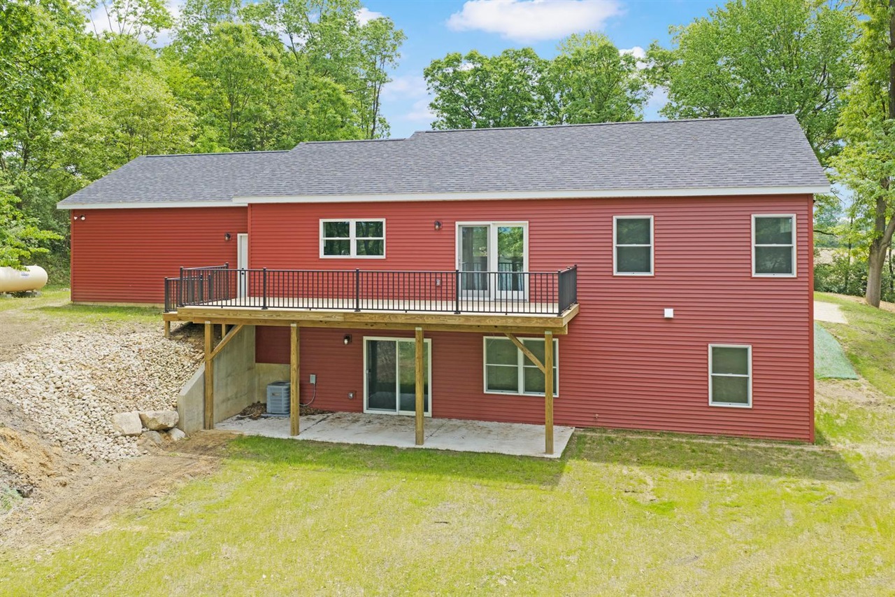 11582 M 60 Property Photo 35