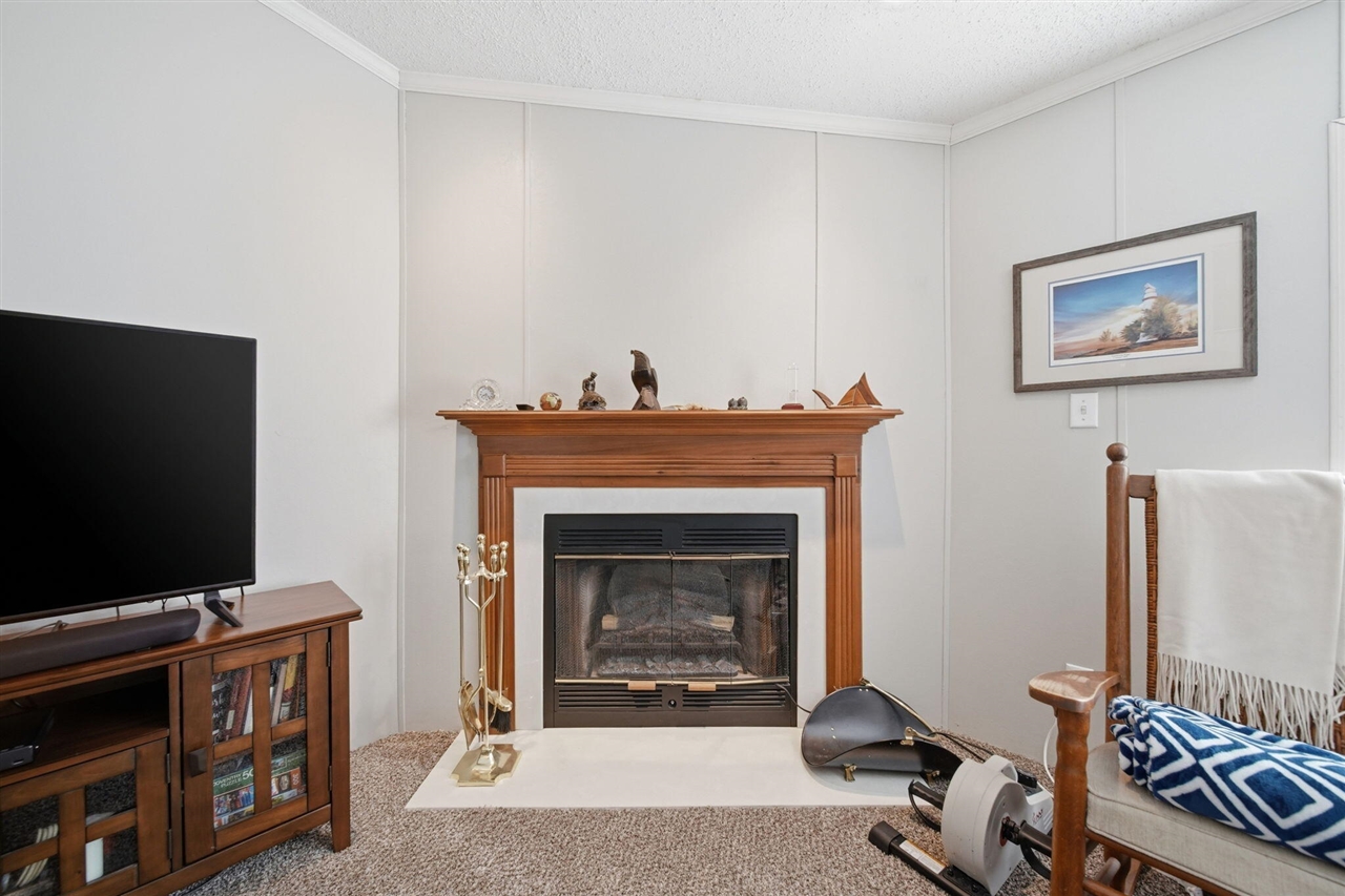 1076 Cambry Circle Property Photo 9