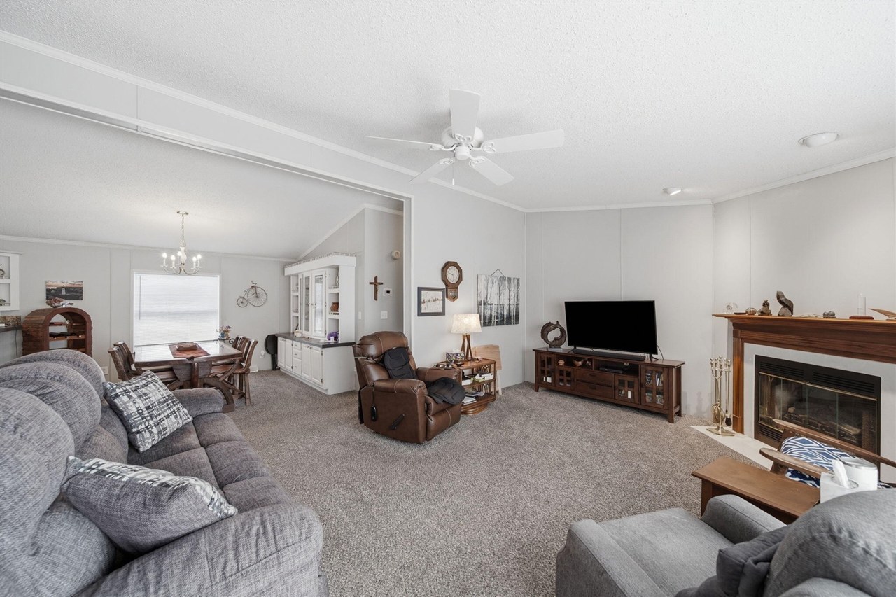 1076 Cambry Circle Property Photo 11