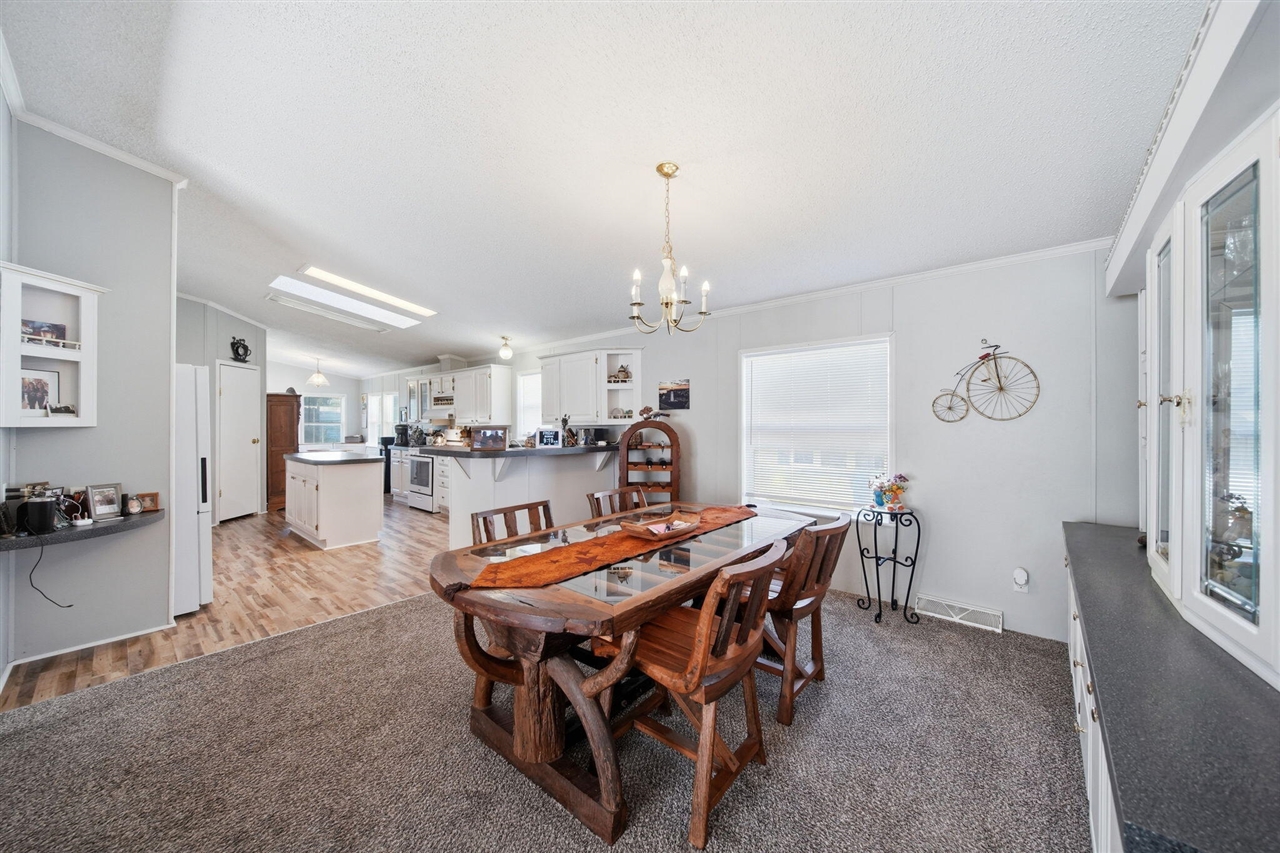 1076 Cambry Circle Property Photo 14