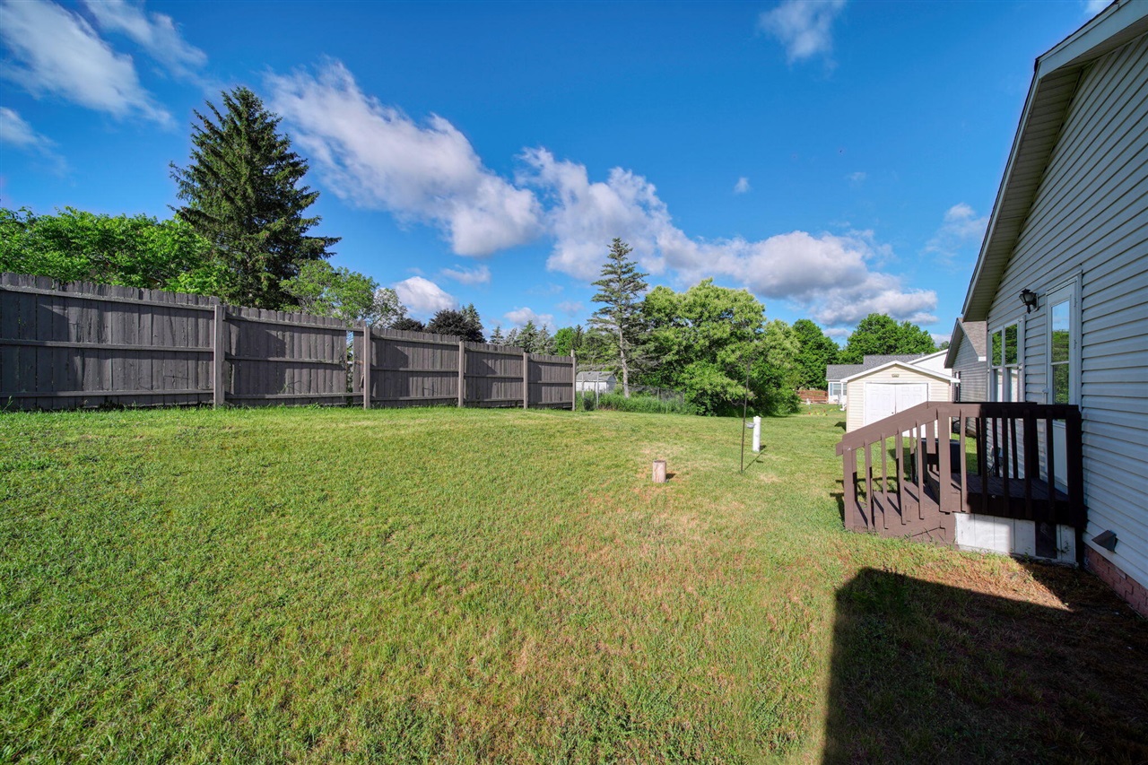 1076 Cambry Circle Property Photo 33