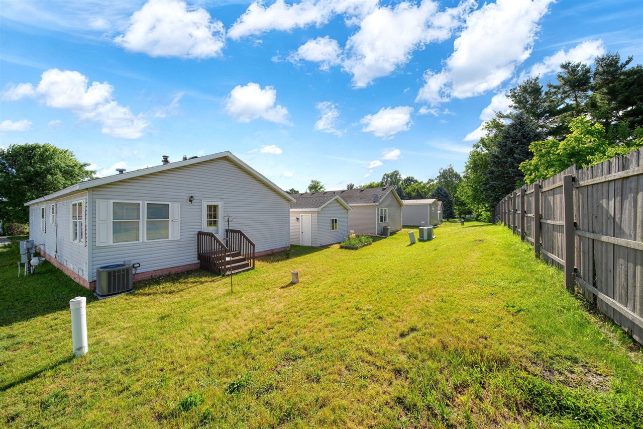 1076 Cambry Circle Property Photo 35