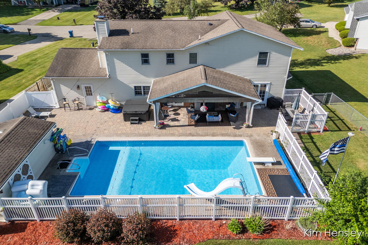 1594 Louva Court Property Photo 1