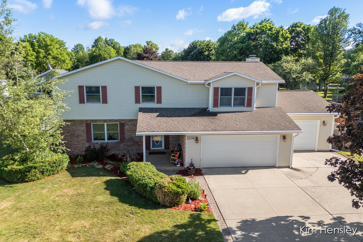 1594 Louva Court Property Photo 3