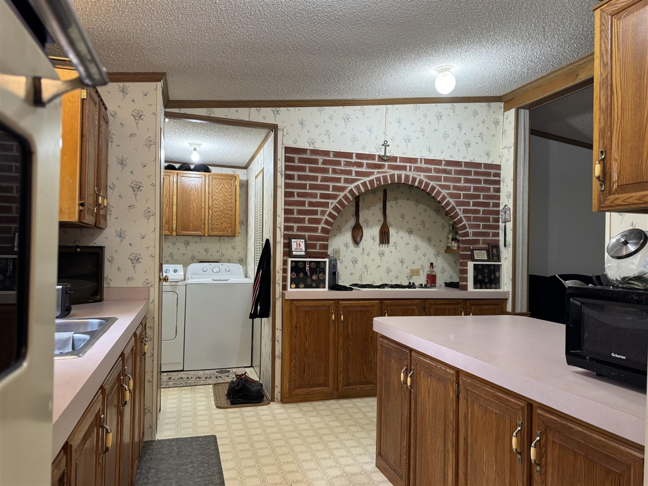 270 Kathy Drive Property Photo 5