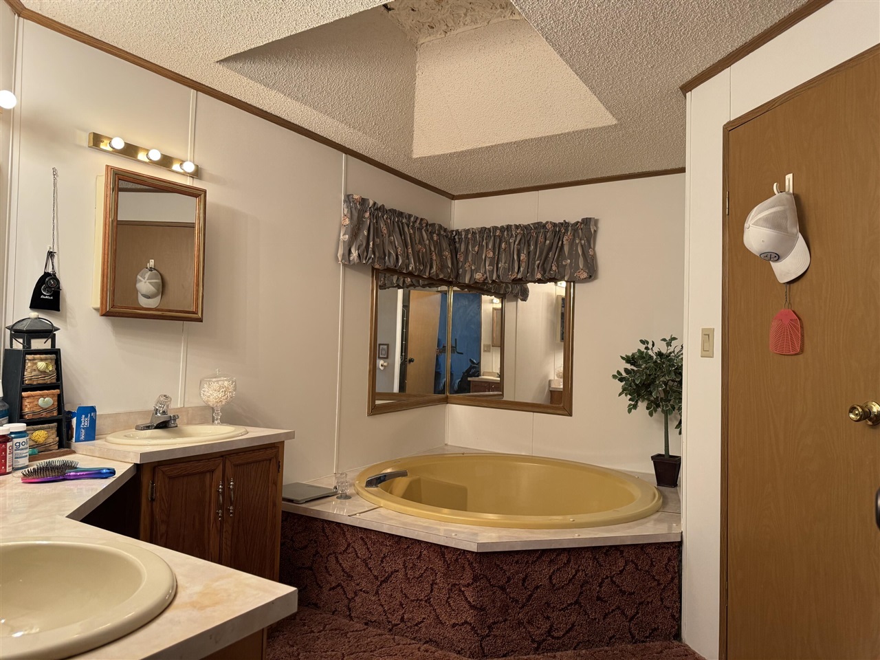 270 Kathy Drive Property Photo 11