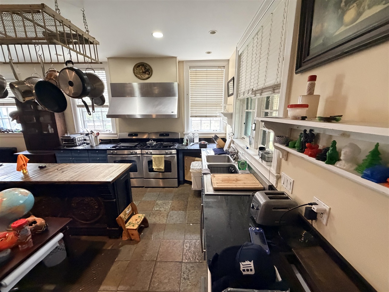 1441 Burns Street Property Photo 3