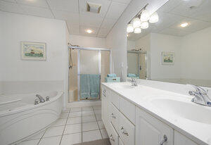 2964 Lakeshore Drive Property Photo 14