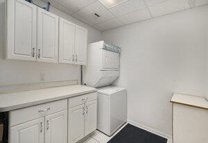 2964 Lakeshore Drive Property Photo 17