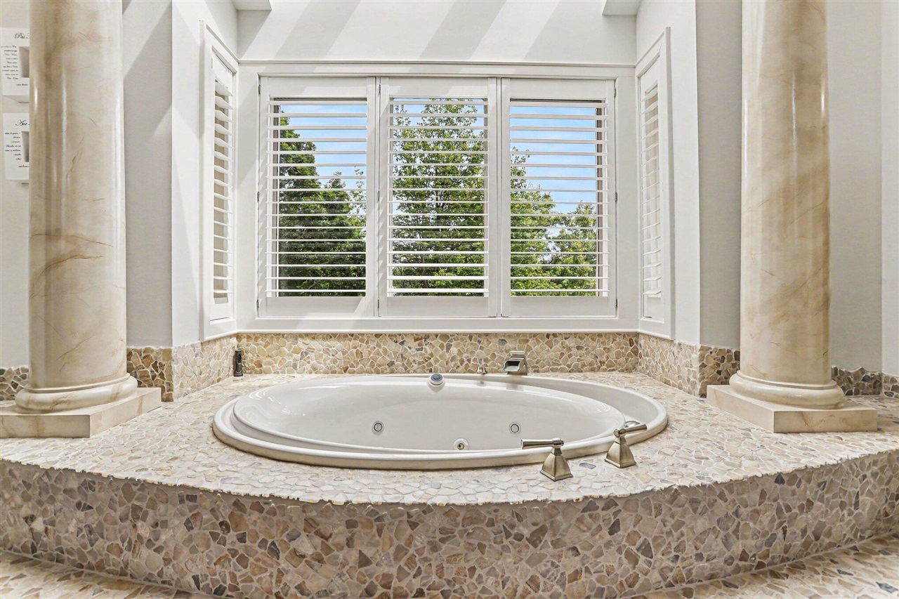 7405 Hidden Cove Place Property Photo 21