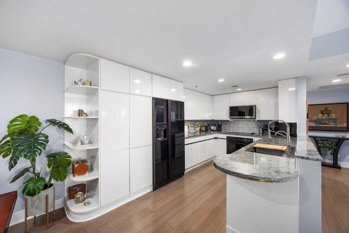 57 Campau Circle Property Photo 10