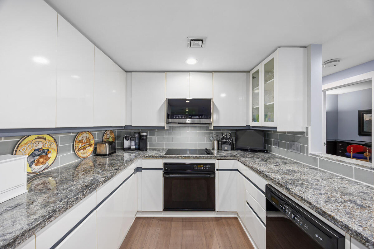 57 Campau Circle Property Photo 11