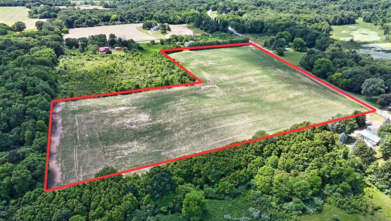 Territorial Road Property Photo 1