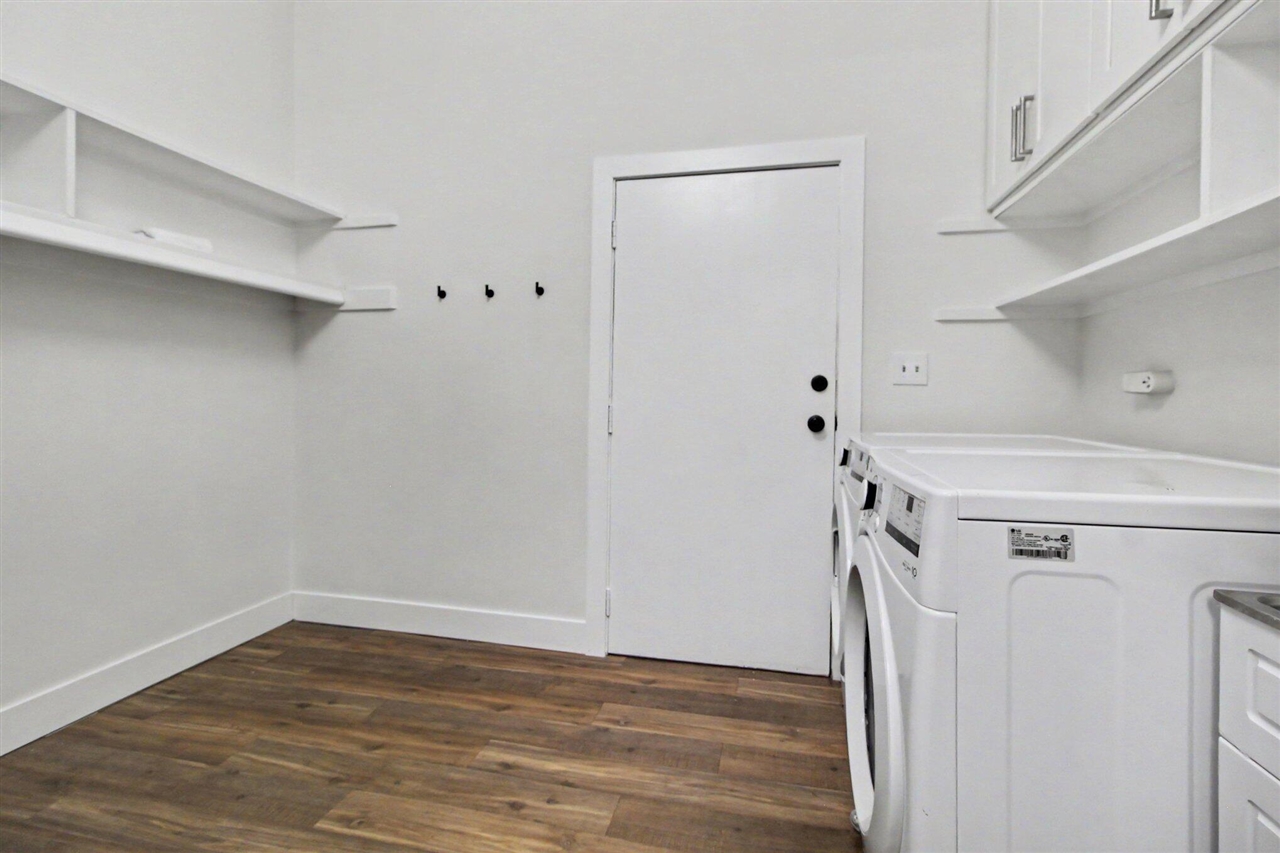 731 Skynob Drive Property Photo 11