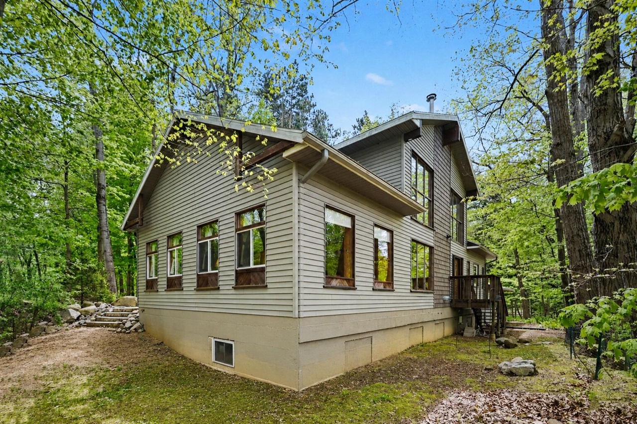 10953 Red Bud Trail Property Photo 1