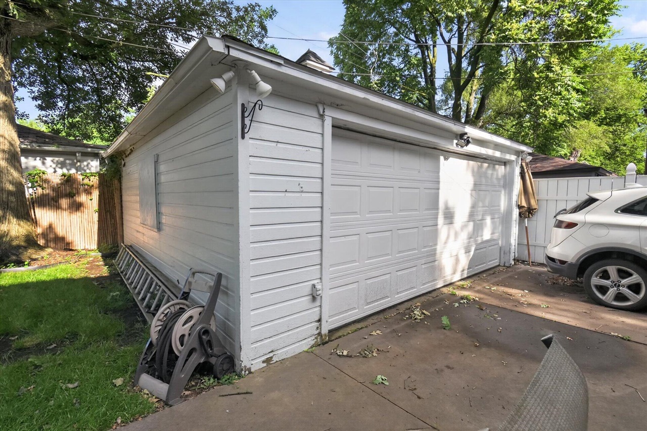 9884 W Outer Drive Property Photo 30