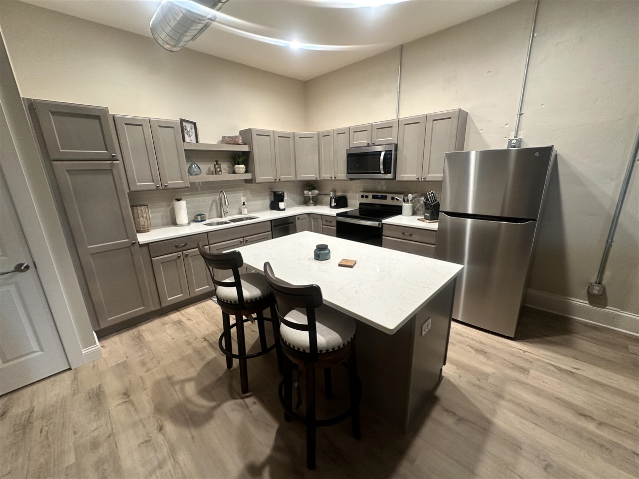 113 S Front Street Property Photo 1