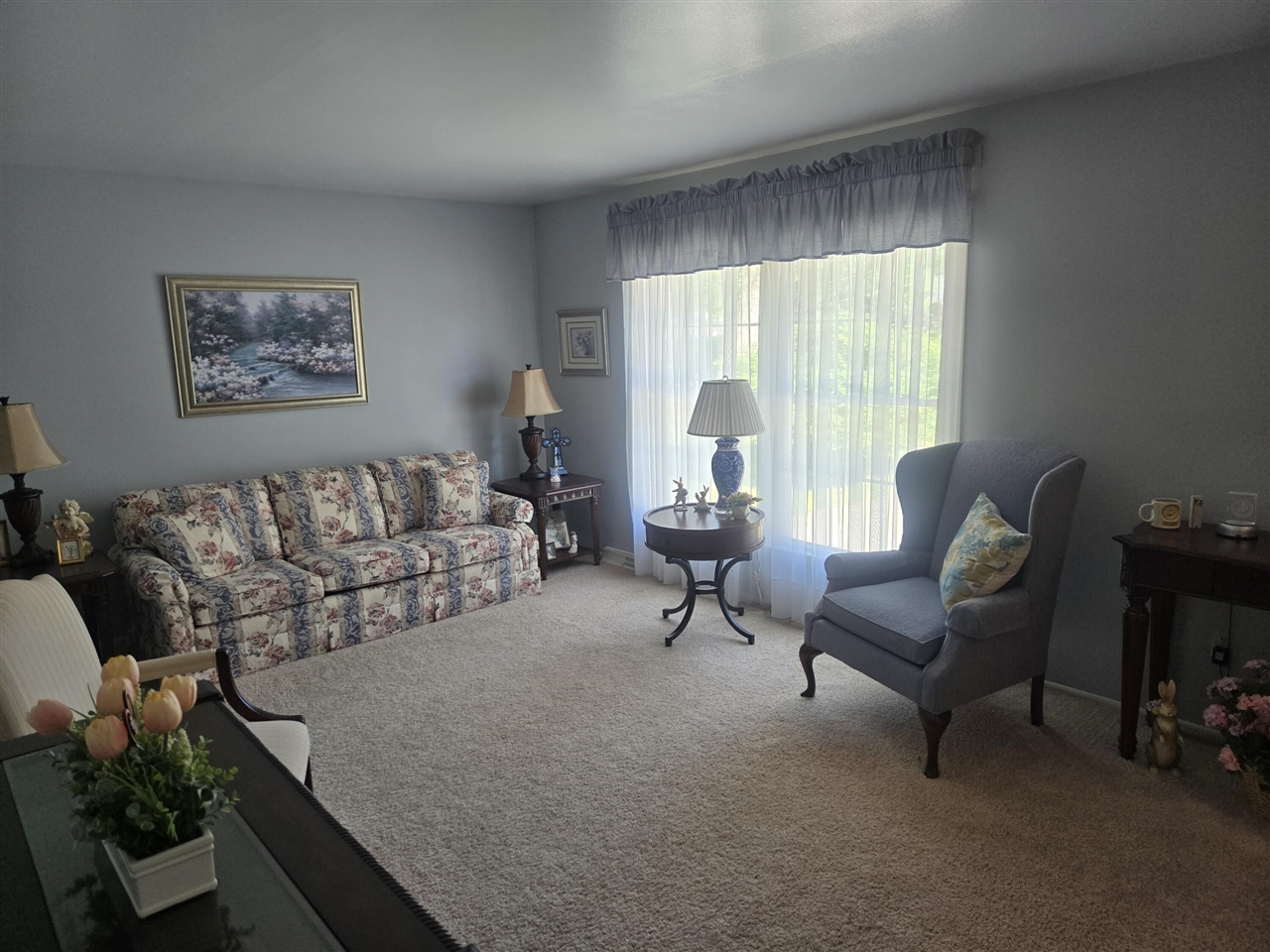 120 E Houstonia Avenue Property Photo 2