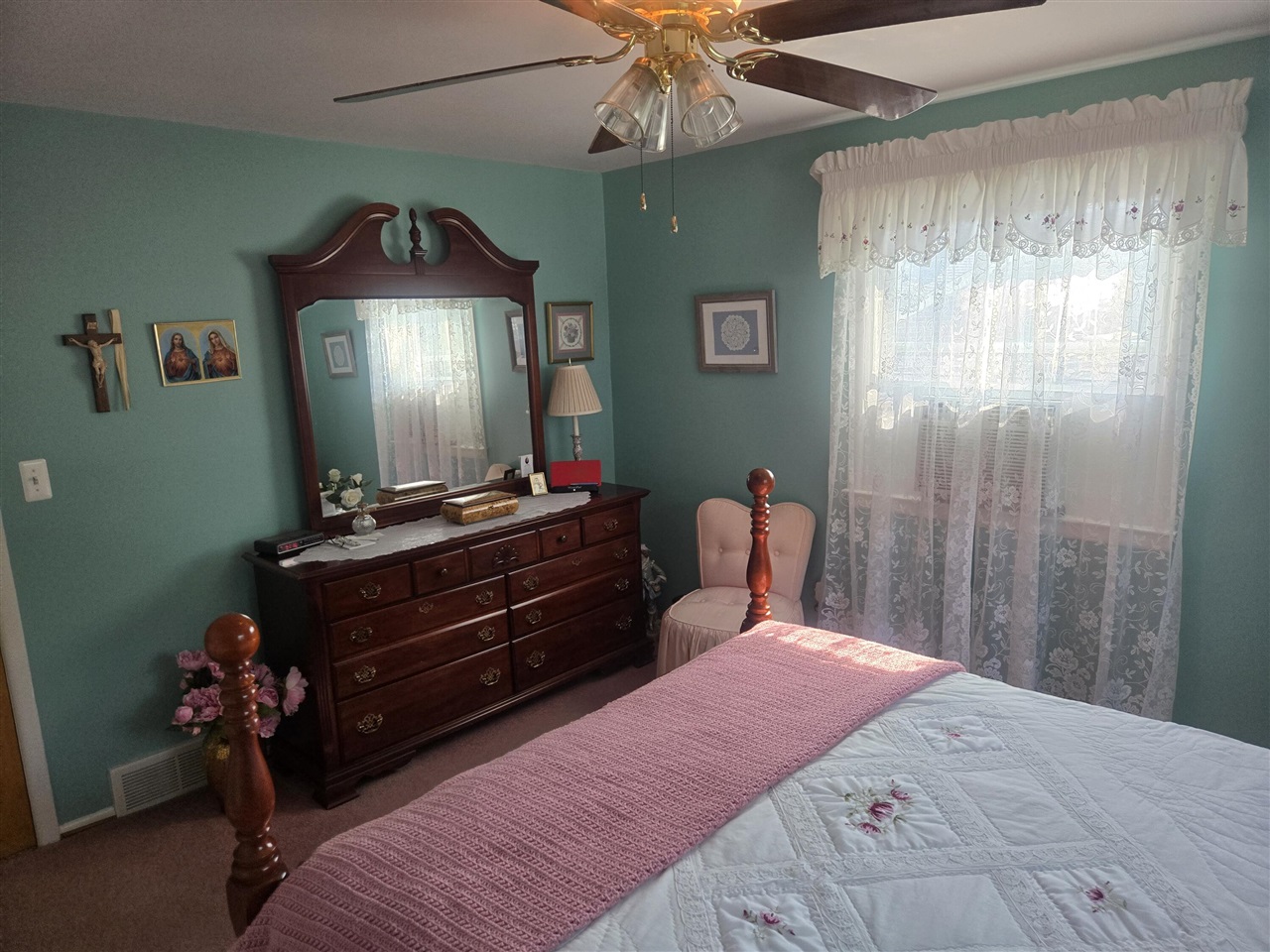 120 E Houstonia Avenue Property Photo 10