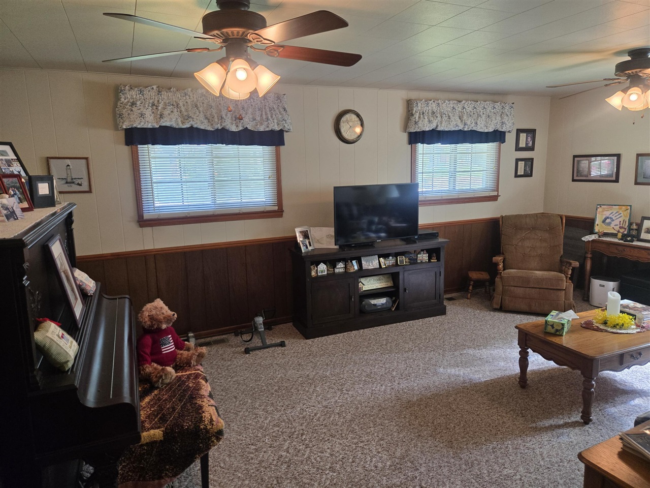 120 E Houstonia Avenue Property Photo 23