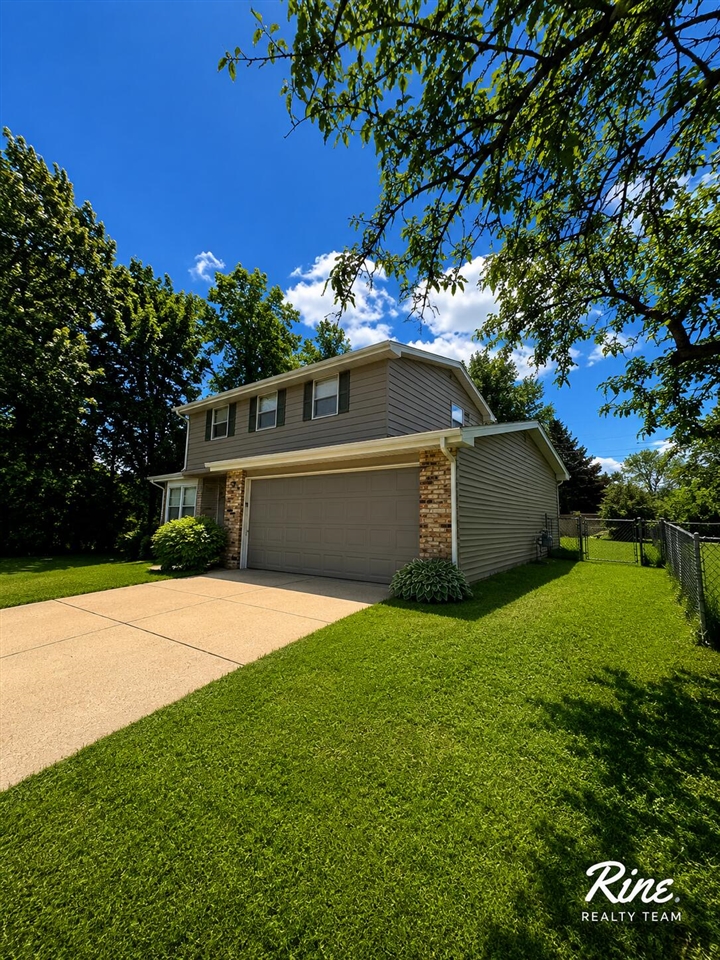 2709 Belaire Drive Property Photo 4