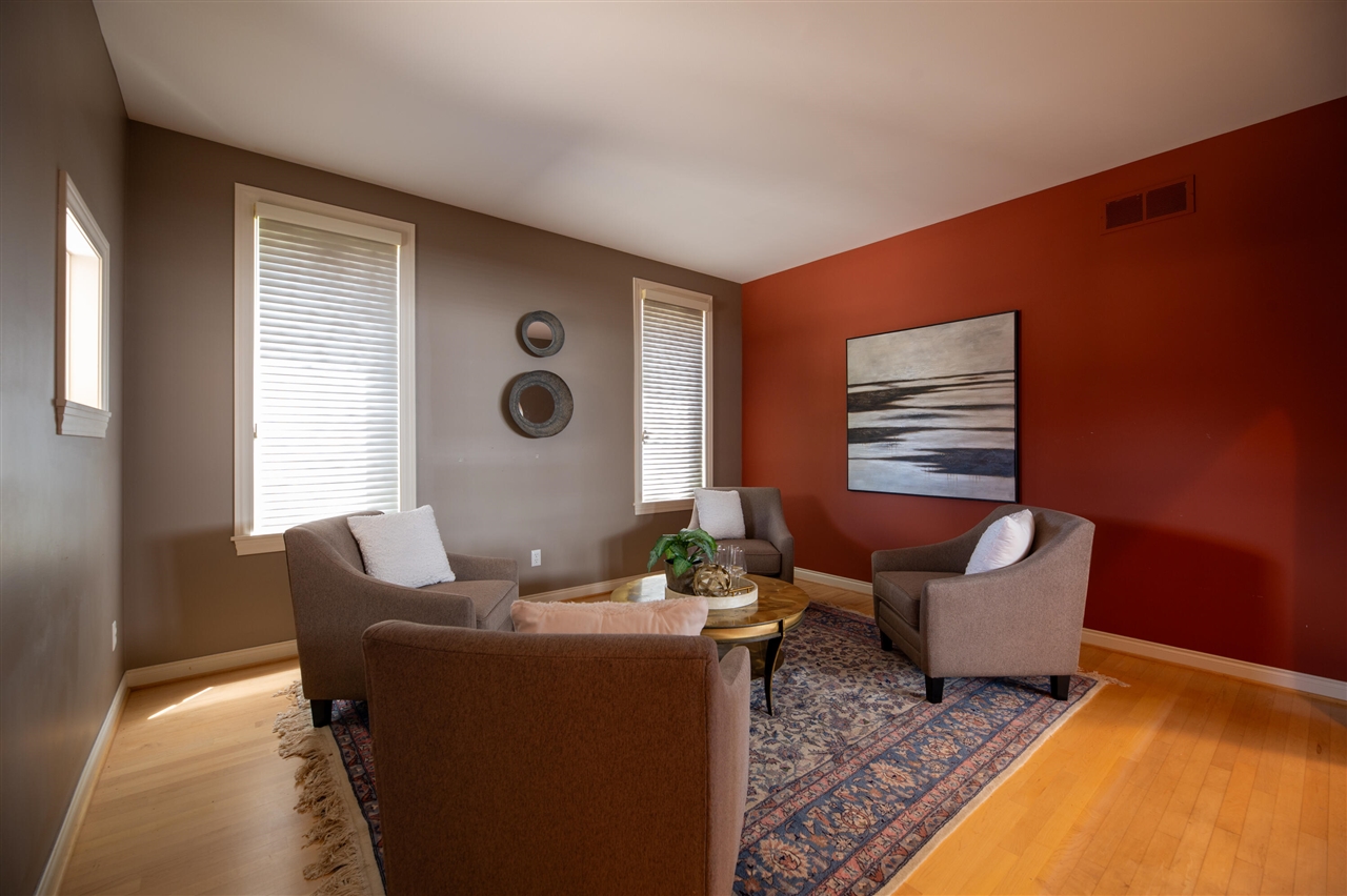 229 Keelson Drive Property Photo 4