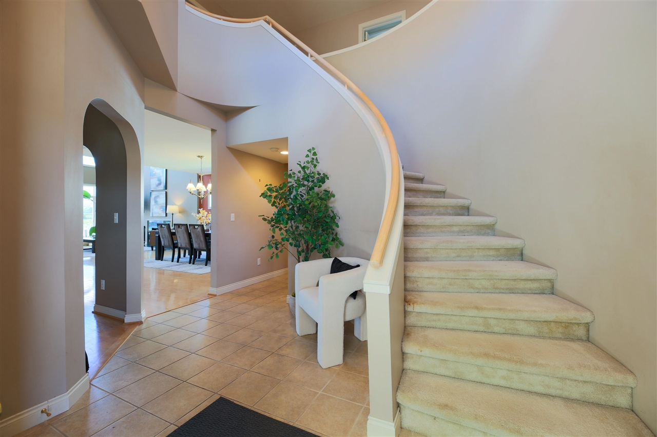 229 Keelson Drive Property Photo 6