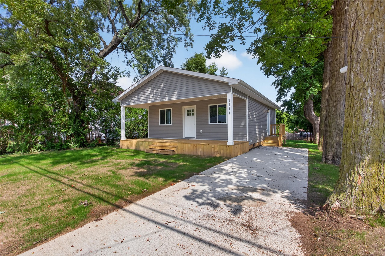 1111 Lansing Avenue Property Photo 1