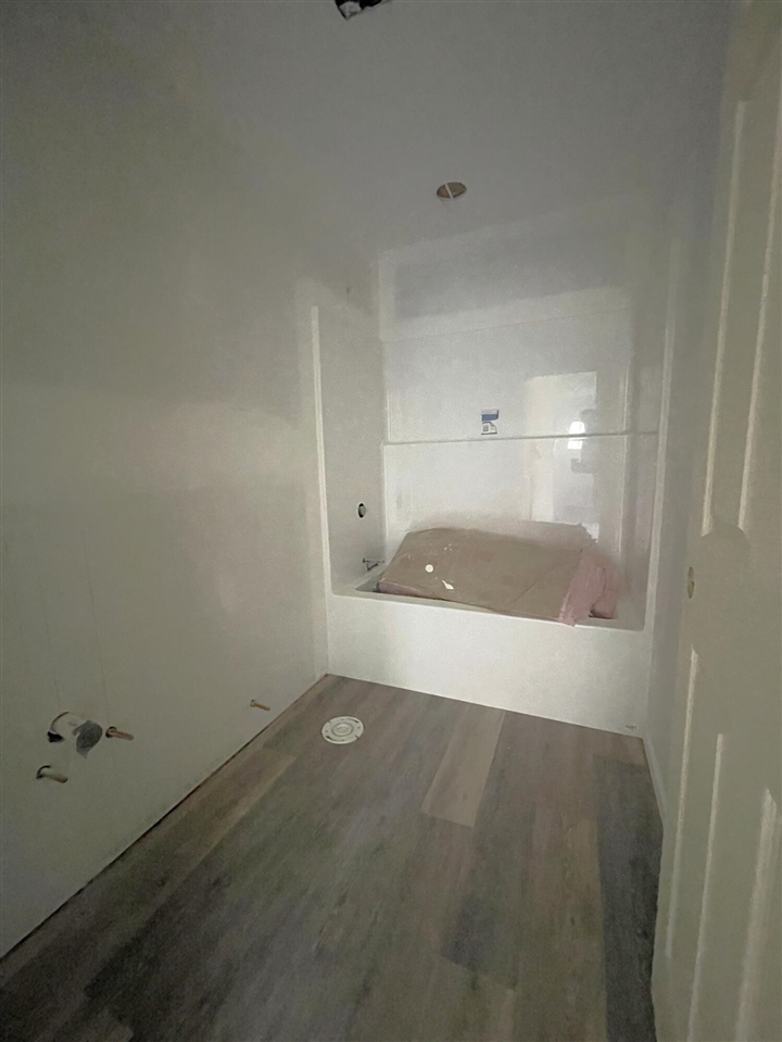 1111 Lansing Avenue Property Photo 6