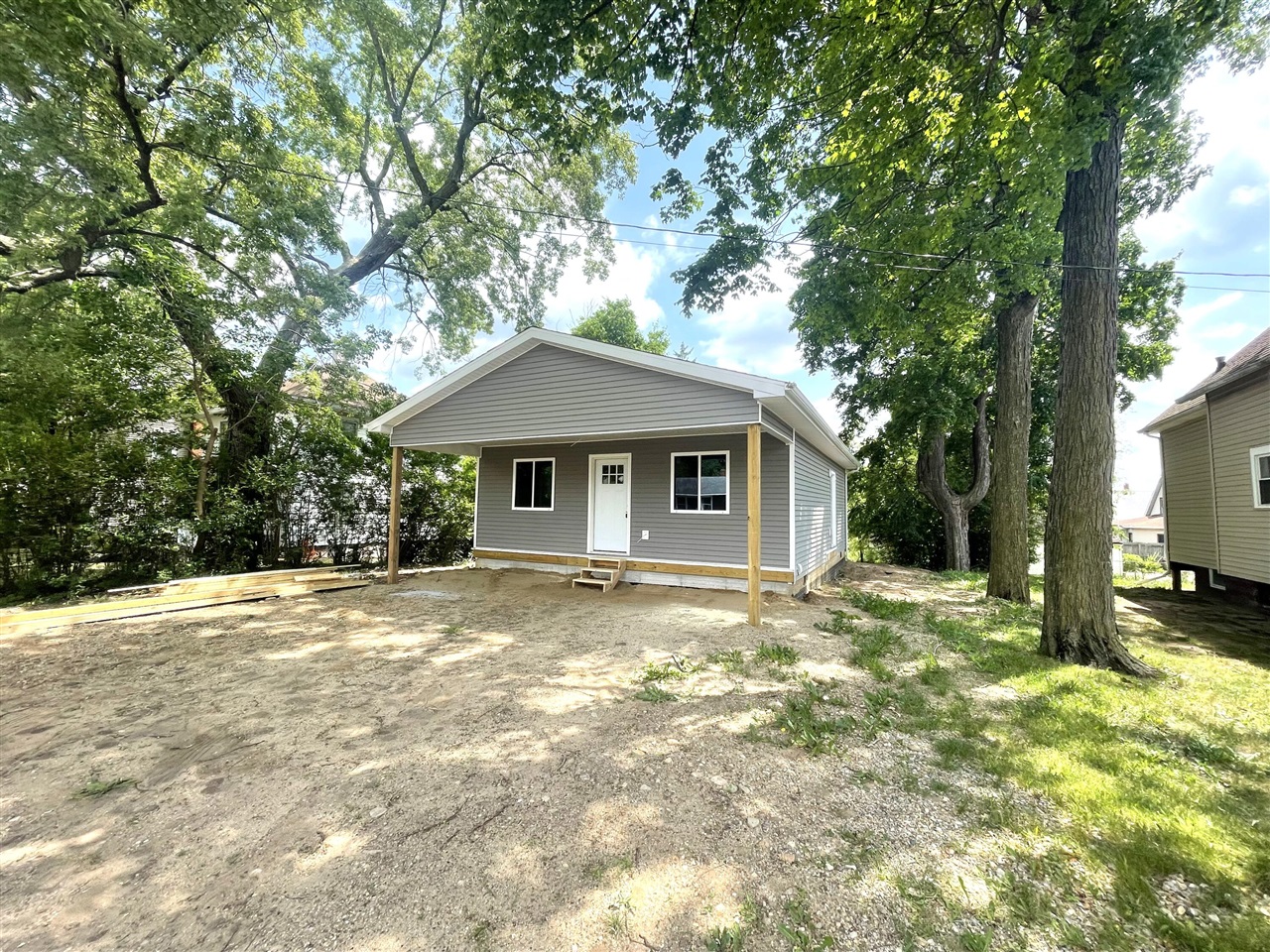 1111 Lansing Avenue Property Photo 11