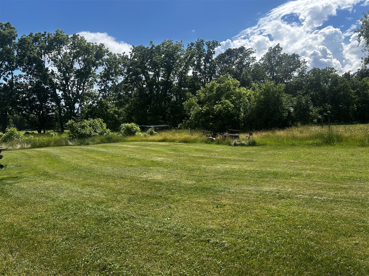 10924 E Grand River Avenue Property Photo 1